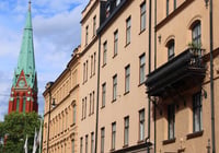 Hur många lägenheter får man köpa och sälja per år?